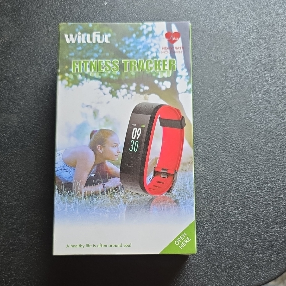 Black Fitness Tracker Works Greay Just Dont Use It